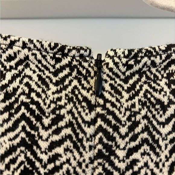 Theory Nikay Herringbone Dress Size Small A-Line - Picture 4 of 6